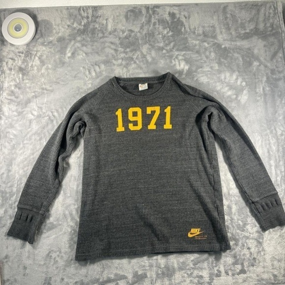 Vintage Nike Sportswear 1971 Beaverton Oregon long sleeve‎ grey shirt